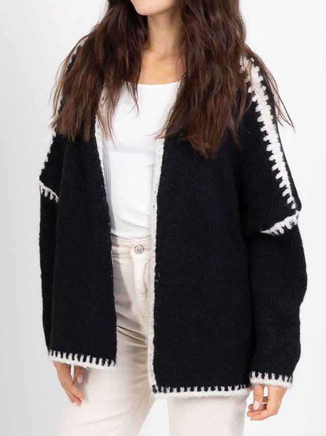 Chic Cardigan with White Accents for Everyday Style