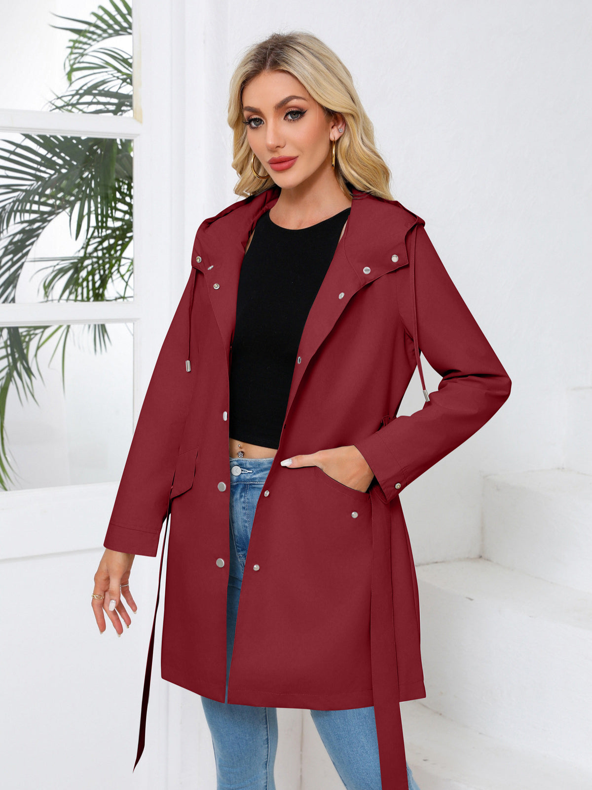 Trenchcoat im Urban-Stil mit Kapuze