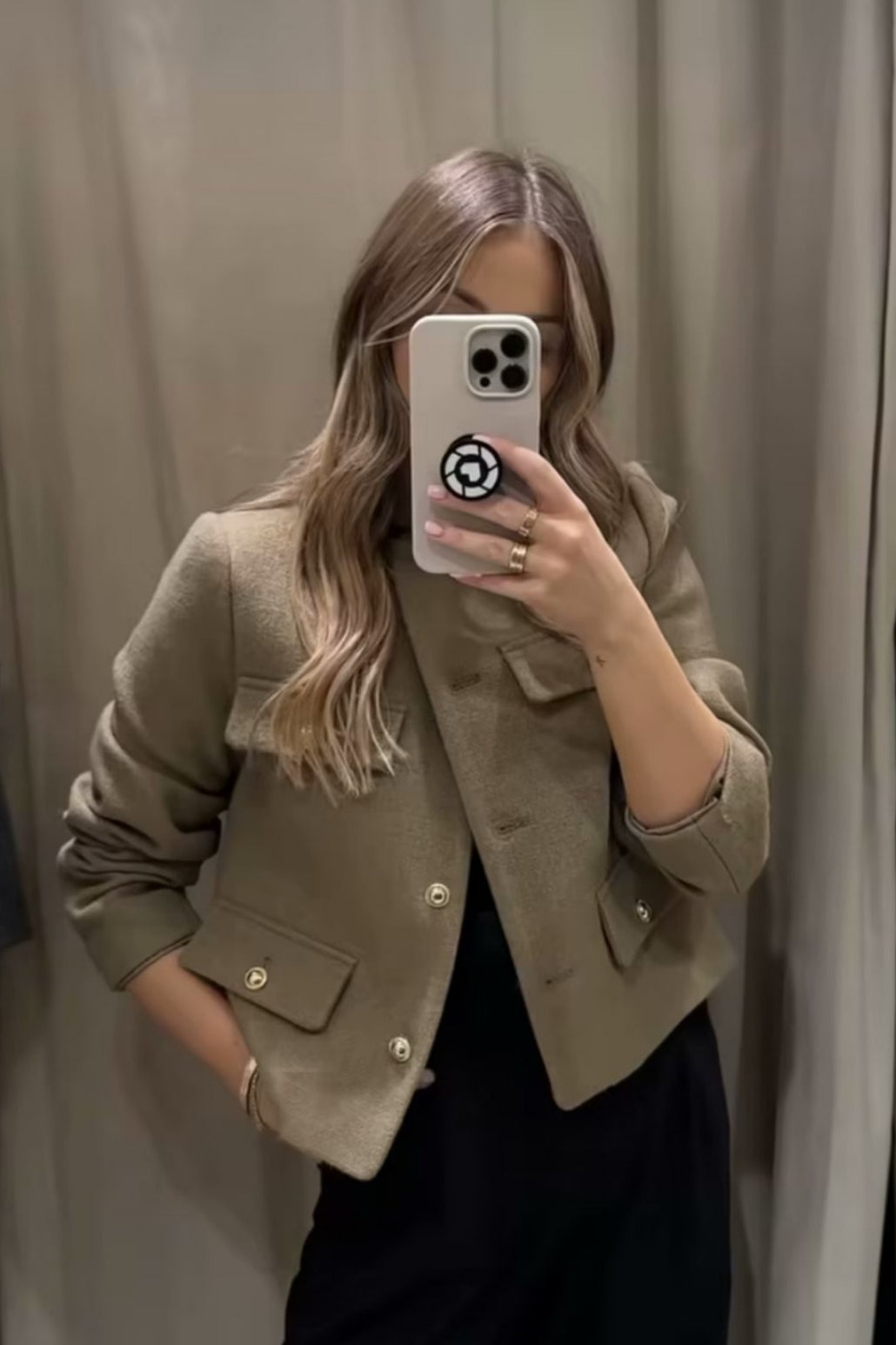 Women's Chic Cropped Blazer