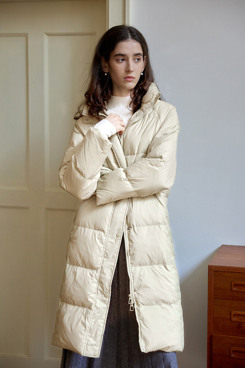 Lange Daunenjacke mit Rollkragen für Damen