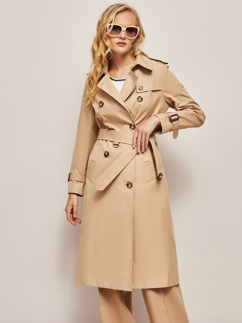 Eleganter klassischer langer Trenchcoat