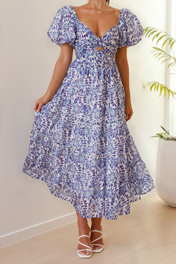 Midi-jurk met bloemenpofmouwen in blauw en wit