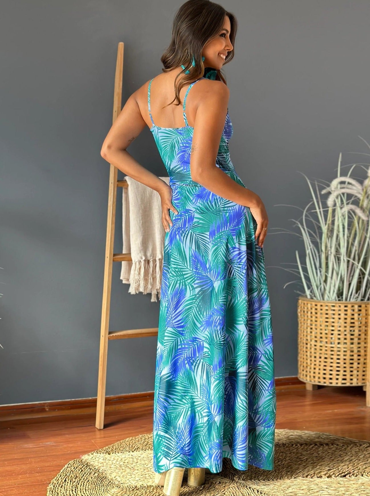 Elegantes, langes A-Linien-Kleid mit V-Ausschnitt und Print 