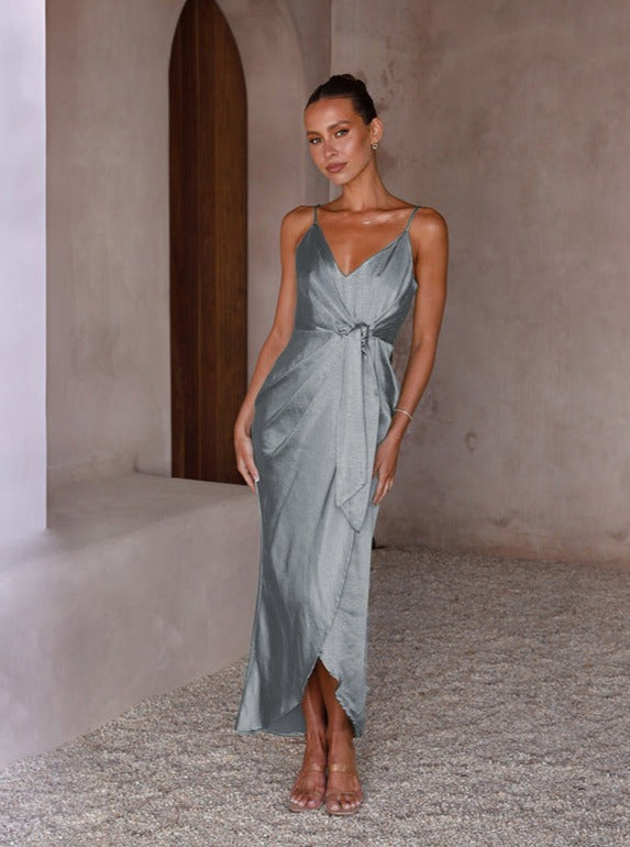 Elegant Sleeveless V-Neck French Dress