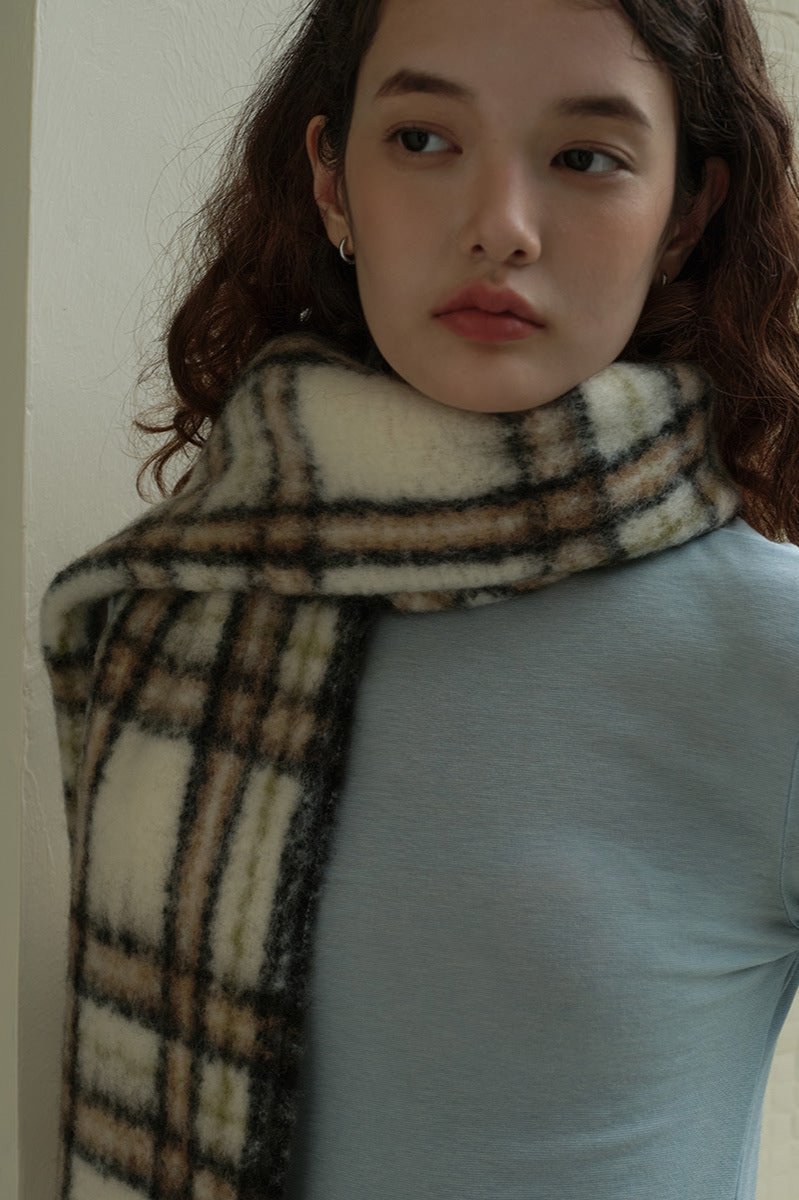 Stylish Long Off-White Plaid Tassel Scarf