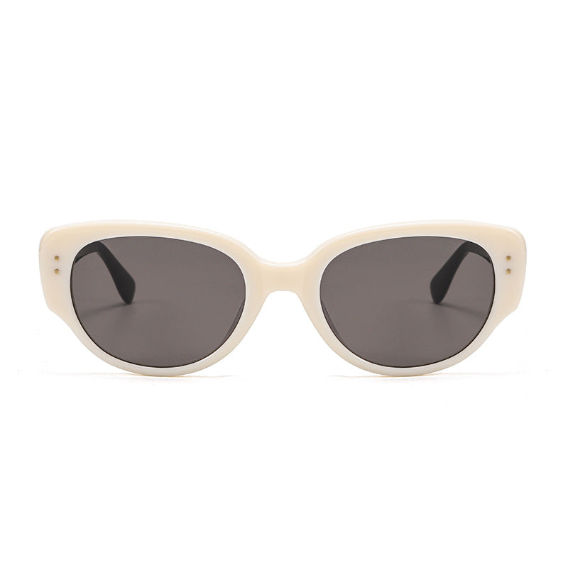 Trendy Classic Cat-Eye Sunglasses
