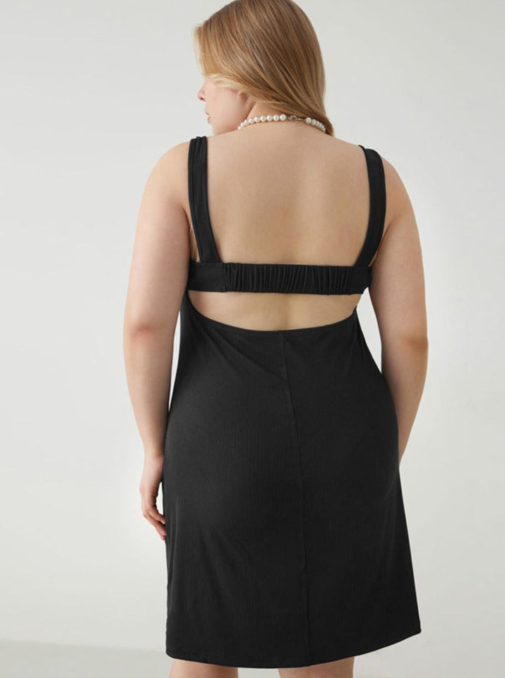 Robe courte à encolure carrée et dos découpé grande taille 