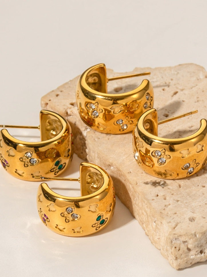 Ohrringe aus 18 Karat vergoldetem Edelstahl mit Diamantgravur 