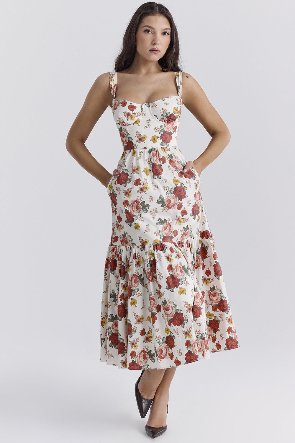 Ärmelloses Sommerkleid mit Blumenmuster 