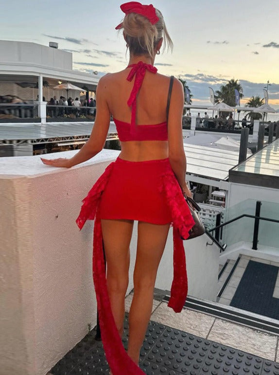 Rotes rückenfreies Sommer-Minikleid mit Hüftschnürung 