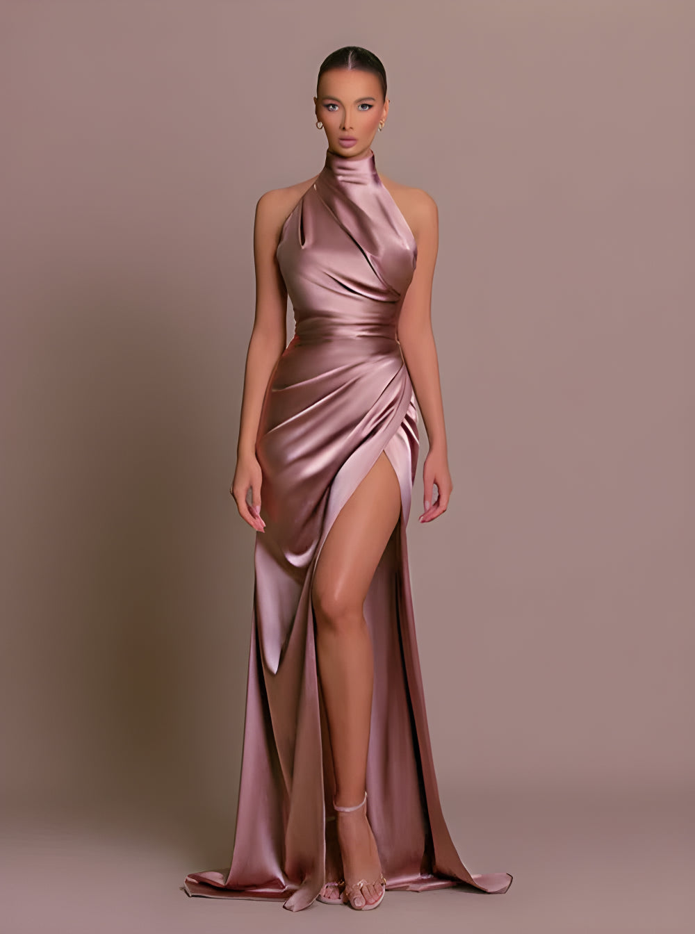 Elegantes Neckholder-Schlitzkleid 