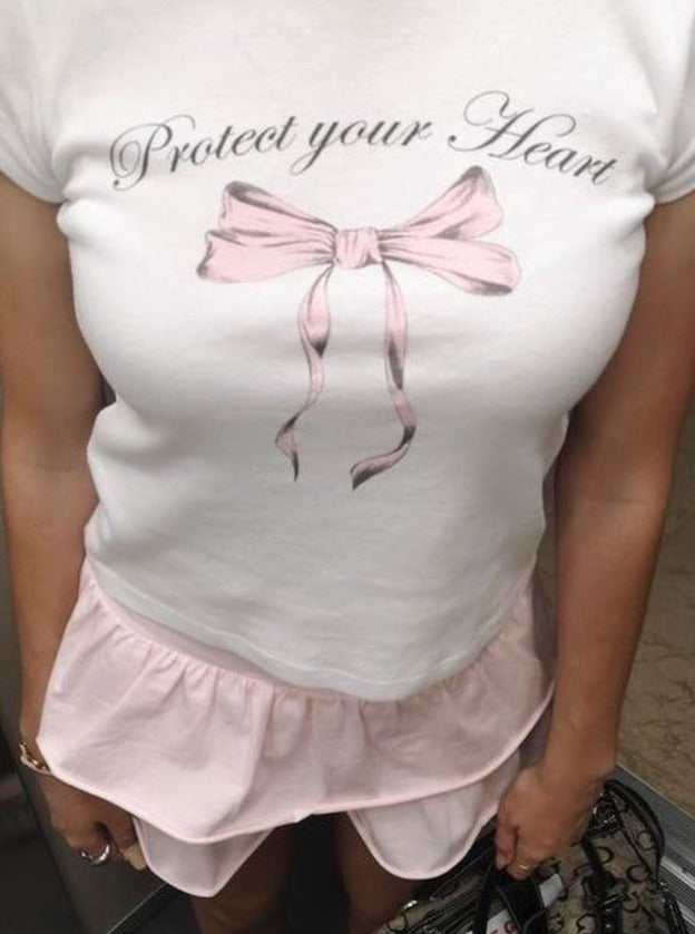 Kurzärmliges Crop-T-Shirt mit Schriftzug und Schleife 