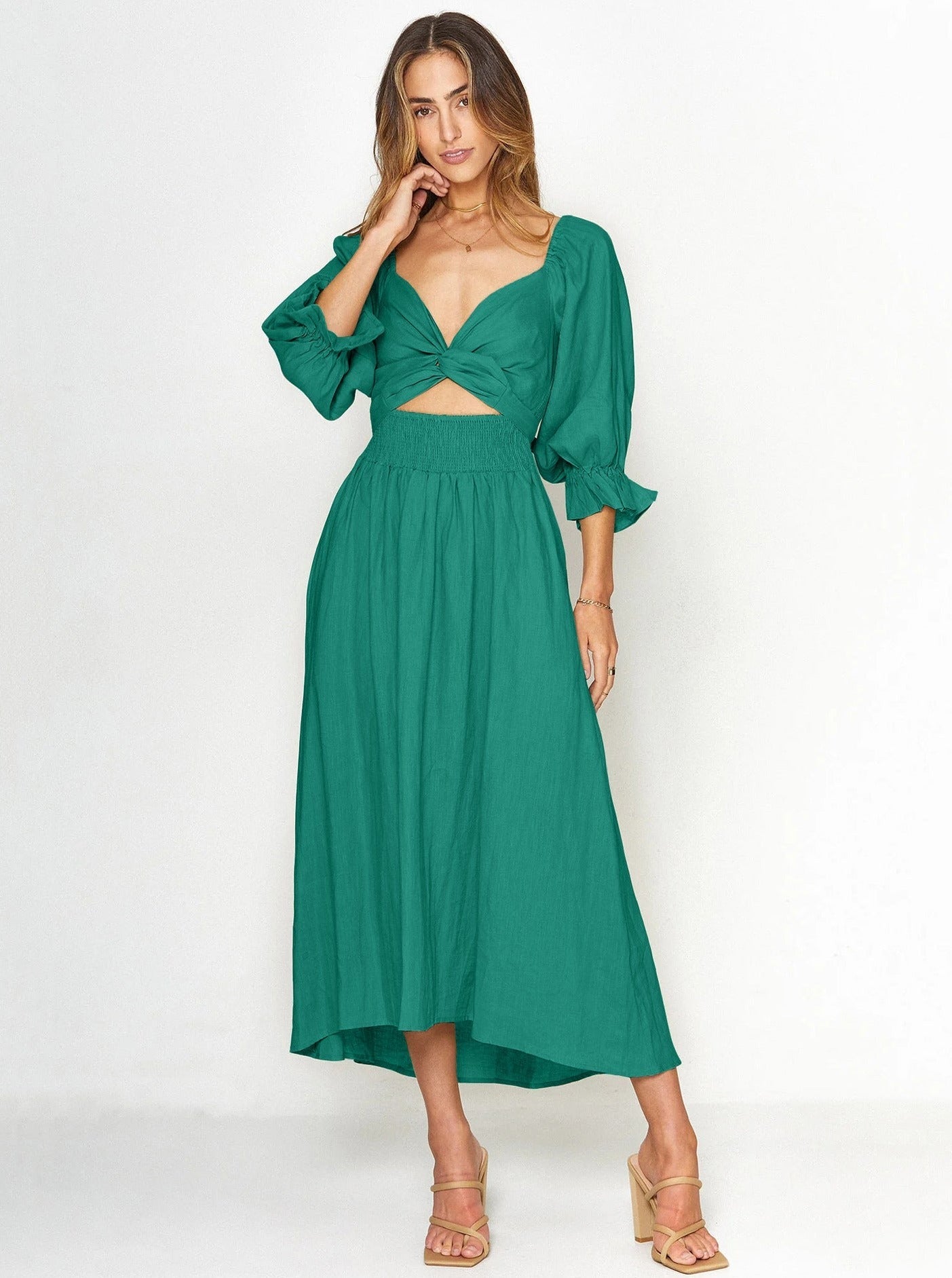 Grünes, elegantes Kleid mit gerüschten Laternenärmeln und Seilgürtel 