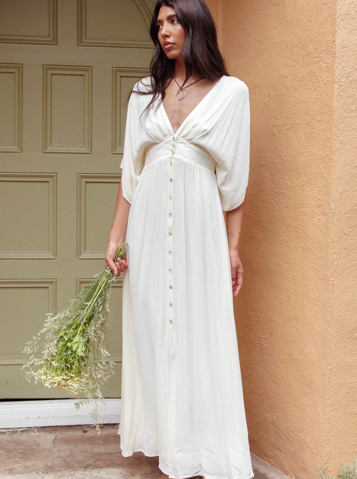 White V-Neck Loose Short-Sleeved Dress