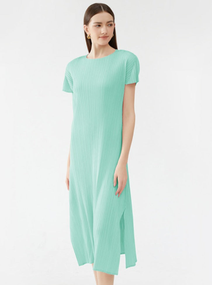 Solid Color Round Neck Short Sleeve Straight Dress