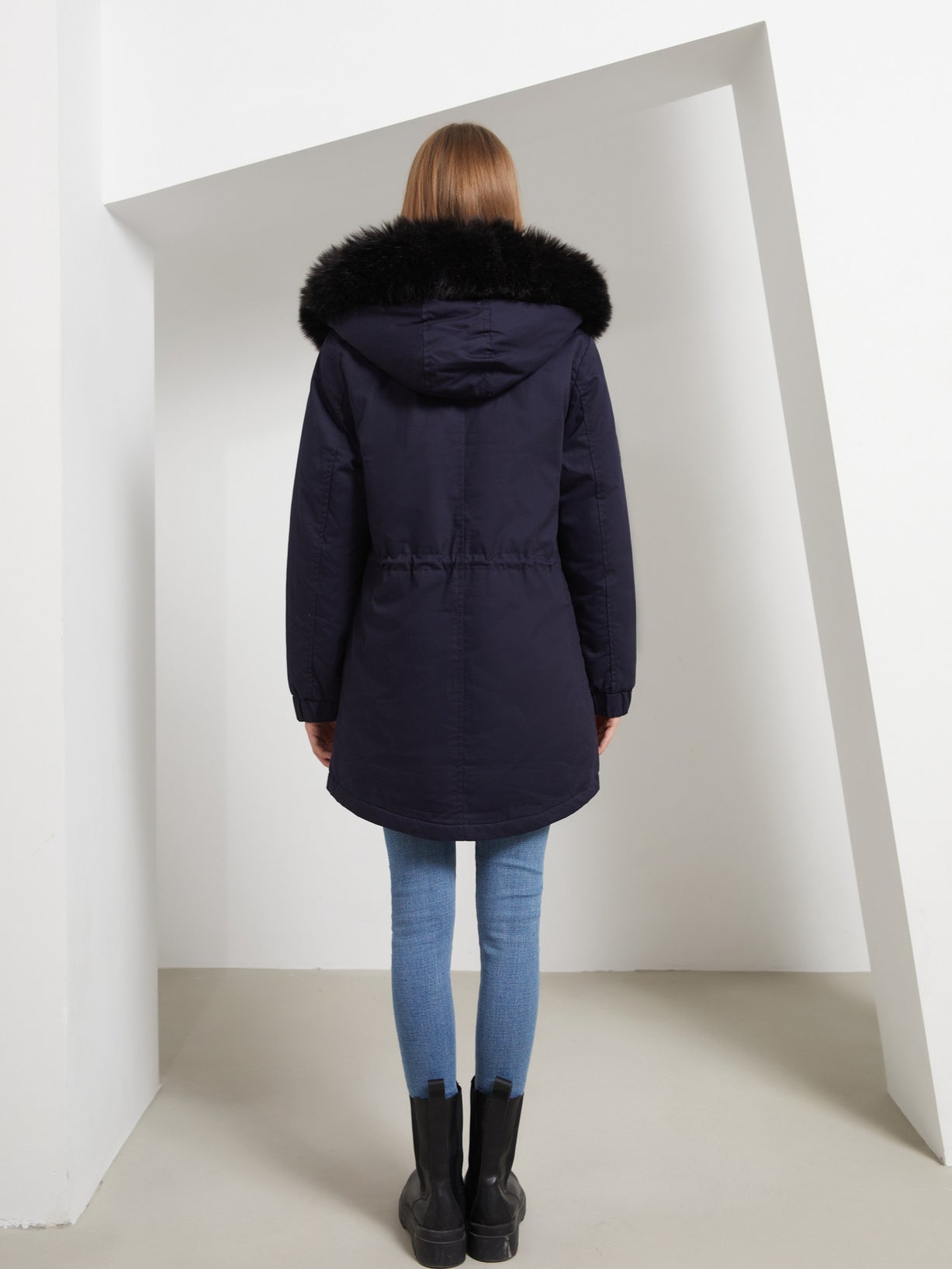 Winterjacke mit Pelzkapuze